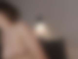 AdelleIbey's Live Sex Cam Show
