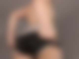 AdelleIbey's Live Sex Cam Show