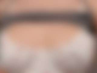 AdelleIbey's Live Sex Cam Show