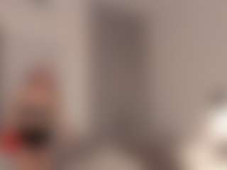 AdelleIbey's Live Sex Cam Show