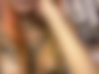 Live cam show with MargheritaKreiter - Teasing on StripNow