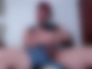 Live cam show with morbosoHOT37 - Bedroom on AdultVida.com