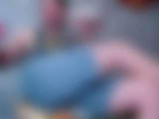 Live cam show with morbosoHOT37 - Cock Rating on TeamSkeetLive
