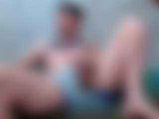 Show in cam erotica live di morbosoHOT37