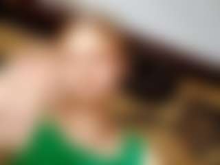 Live cam show with Kira - Sex on chickslive.net