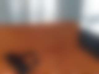 SweetHotLips102's Live Sex Cam Show