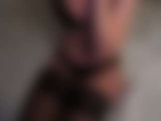 Live cam show with Rin - Costume on dropp.cam