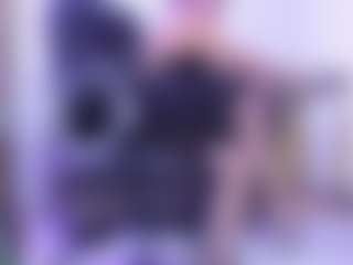 ChanelNylonn's Live Sex Cam Show