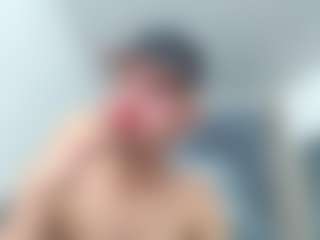Live cam show with dannthestiff - Nipple Piercings on Camiplay Live