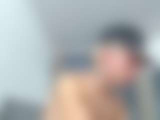 Live cam show with dannthestiff - Smoking on Camsoda