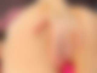 Live cam show with luvienne-rose - Gagging on fapnchat