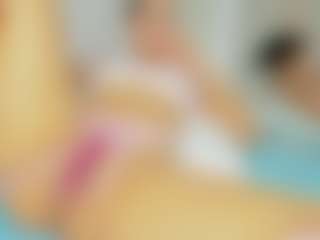 Live cam show with Amara-Rosseee - Body Massage on slutload