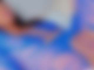 Live cam show with Amara-Rosseee - Body Massage on Camsoda