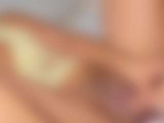 Live cam show with Amara-Rosseee - Body Massage on Camsoda