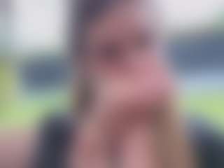 Live cam show with Dionekiss - Drinking on EXY