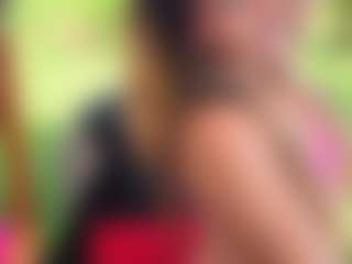 Live cam show with Dionekiss - Green Eyes on Camsoda