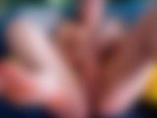 Live cam show with Dionekiss - Body Massage on Camsoda