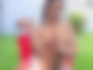 Live cam show with Dionekiss - Green Eyes on Camsoda