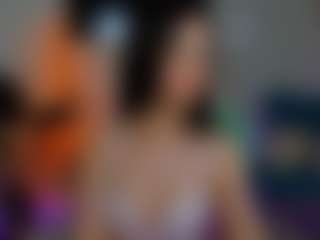 Kira-Moonnn's Live Sex Cam Show