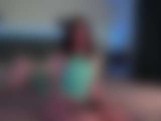 Kira-Moonnn's Live Sex Cam Show