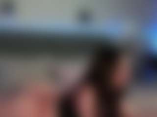 Kira-Moonnn's Live Sex Cam Show