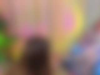 Live cam show with LyriaVespera - Upskirt on Gym Cam Girls