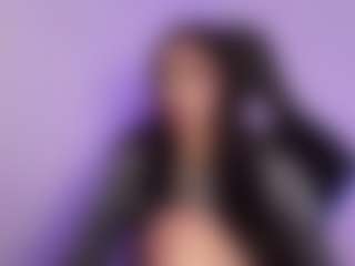 Live cam show with Meganjacksonnn - Nipple Piercings on Fling VIP Chat