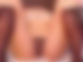 Live cam show with Mia Collins - Thin on slutload