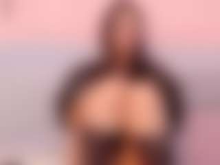 Live cam show with Mia Collins - Tittyfuck on TeamSkeetLive