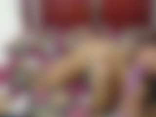Live cam show with aitana-smith - Body Massage on Streamer API