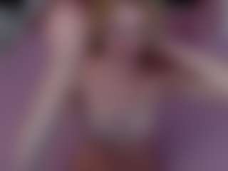 Live cam show with AliceWiss - Moaning on hrnylive.com