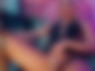 amanda-cax's Live Sex Cam Show