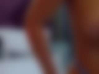 Live cam show with BriannaSpiceX - Petite MILF on Camsoda