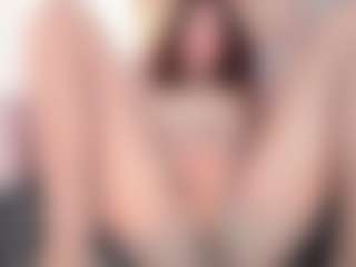 Live cam show with EvelynRousse - Ebony Teen (18+) on camwithhim.com
