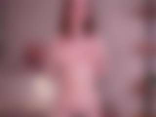 Live cam show with JoanWittig - Green Eyes on CamSextacy
