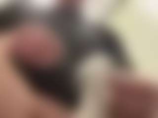 Live cam show with johnnyD7in - Tease on Cam Slut