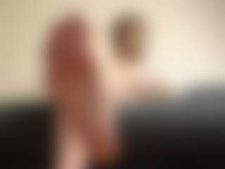 Live cam show with RavenPiszczatowski - American Teen (18+) on Camsoda | united kingdom