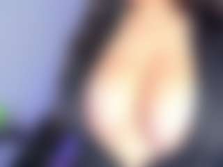 Live cam show with Vaiiolett-t - Strapon on Latina Girls