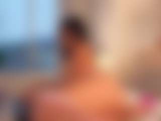 Live cam show with amber-willow - Petite Teen (18+) on LiveSexCams6