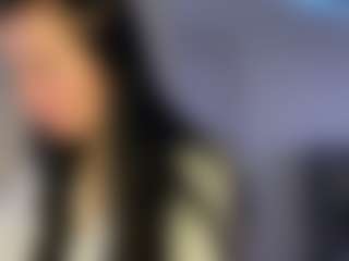 Live cam show with Alisa - Upskirt on SquirtSoMuch