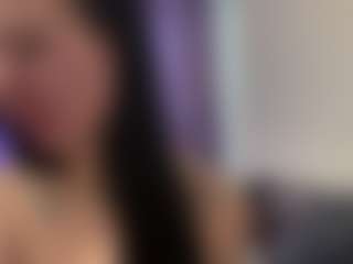 Live cam show with Alisa - Upskirt on CamwithHer