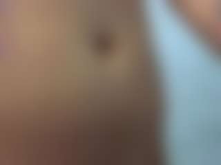 Live cam show with Lia-Queen - Thin on Camsoda