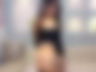 Live cam show with Lia-Queen - Facial on SquirtSoMuch