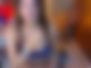Live cam show with Lia-Queen - Facial on Camsoda