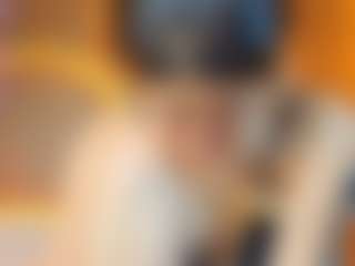 Live cam show with Lia-Queen - Facial on madthumbs