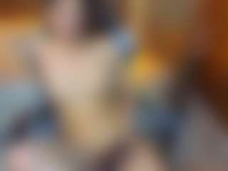 Live cam show with Lia-Queen - Facial on AdultVida.com