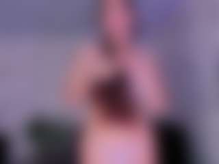 Live cam show with Lunaliaa - Facial on nudelive.tv