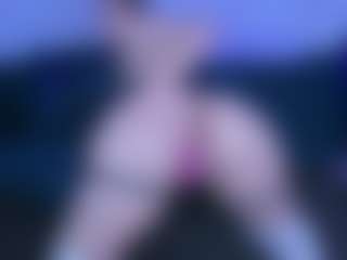 Live cam show with Lunaliaa - Facial on Camsoda