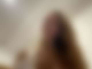Live cam show with MaggiePaxman - Smart on xDating