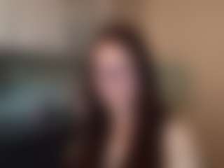 Live cam show with MichikoMccoil - Gagging on Milfs Live